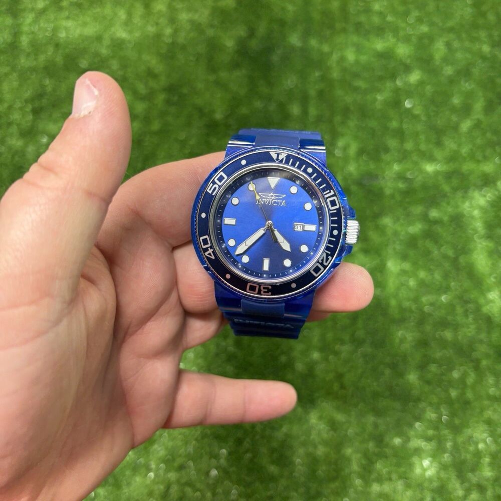 Invicta Men's Pro Diver Quartz Watch Blue Strainless Steel Dial Model 32331